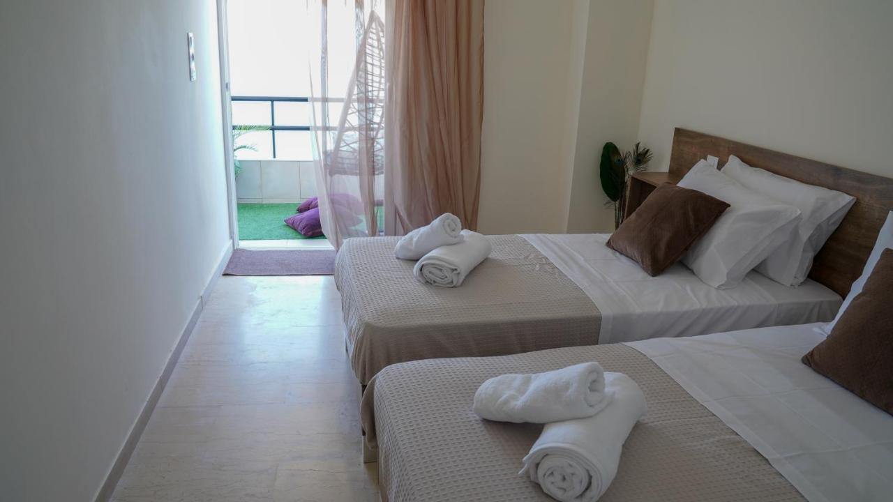 Km Beach View Apartment Chania  Exteriör bild